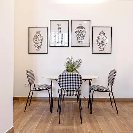 Genteel Home Pajaritos 17 Sevilla Exterior foto